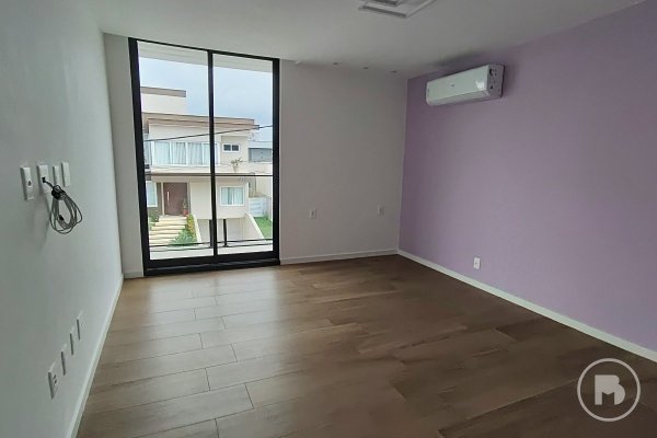 Casa de Alto Padrão com 3 quartos no Alphaville por R$ 2.400.000,00