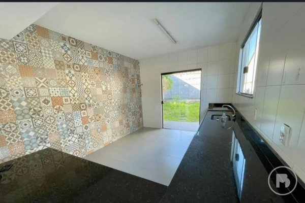 Casa com 4 quartos à venda em Itacoatiara, 180 m² por R$ 1.300.000