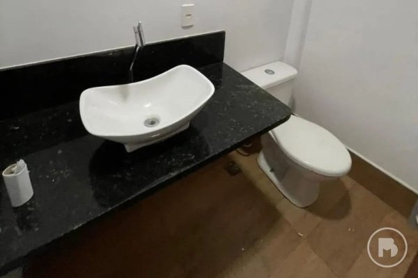 Casa com 4 quartos à venda em Itacoatiara, 180 m² por R$ 1.300.000